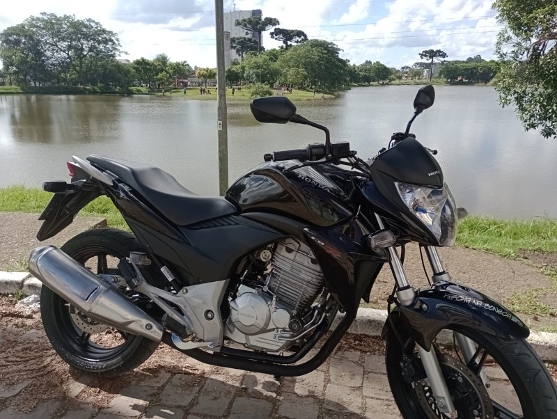 CB 300R ABS - 2013 - CAXIAS DO SUL