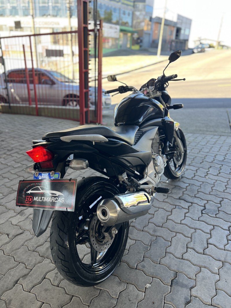 CB 300R ABS - 2013 - CAXIAS DO SUL