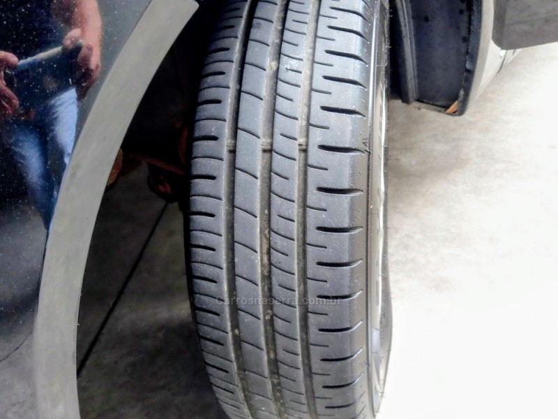 FIESTA 1.6 SE HATCH 16V FLEX 4P MANUAL - 2012 - CAXIAS DO SUL