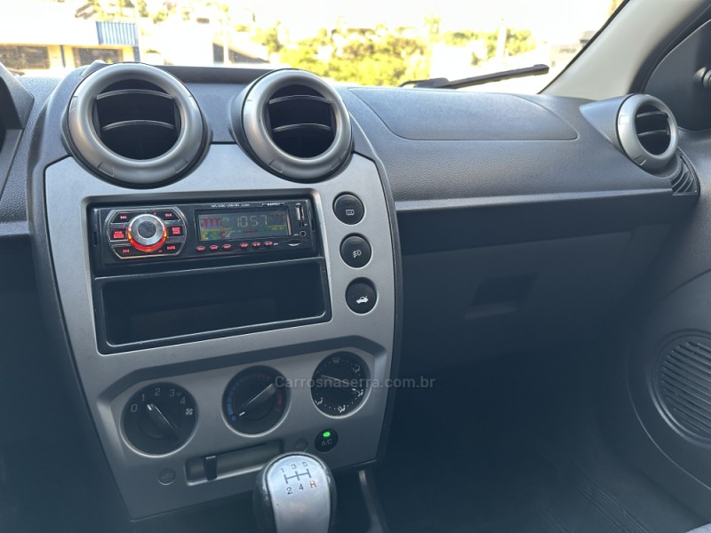FIESTA 1.0 MPI CLASS HATCH 8V FLEX 4P MANUAL - 2011 - CAXIAS DO SUL