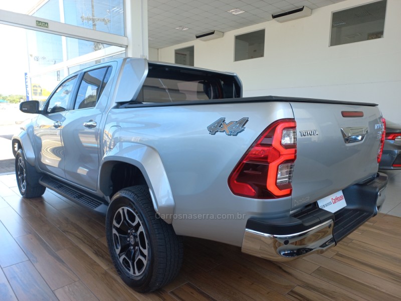 HILUX 2.8 SRX PLUS 4X4 CD TURBO DIESEL 4P AUTOMÁTICO - 2024 - TAQUARA