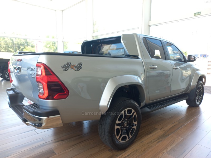 HILUX 2.8 SRX PLUS 4X4 CD TURBO DIESEL 4P AUTOMÁTICO - 2024 - TAQUARA