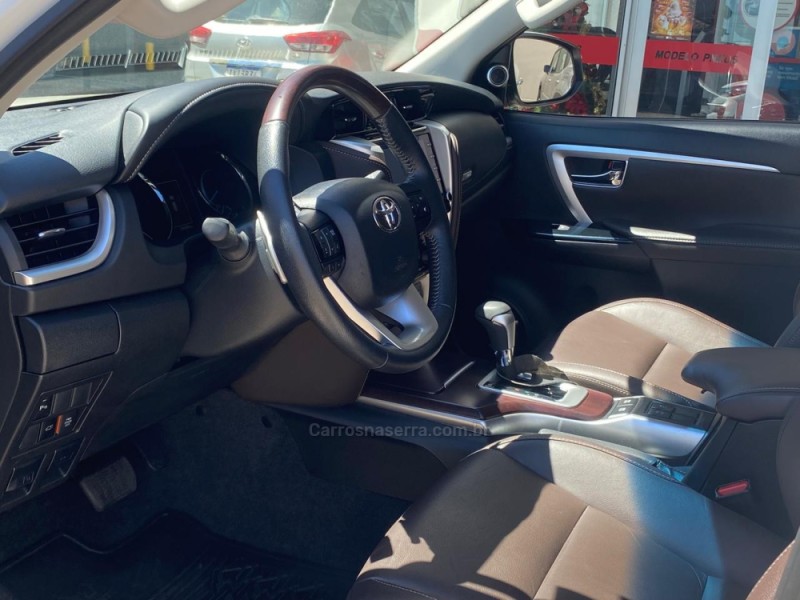 HILUX SW4 2.8 SRX 4X4 7 LUGARES 16V TURBO INTERCOOLER DIESEL 4P AUTOMÁTICO - 2020 - BENTO GONçALVES