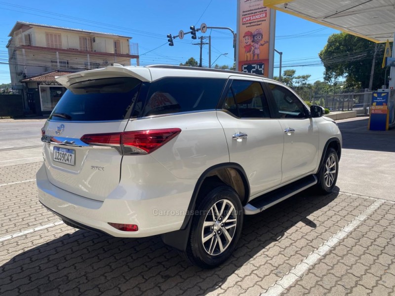HILUX SW4 2.8 SRX 4X4 7 LUGARES 16V TURBO INTERCOOLER DIESEL 4P AUTOMÁTICO - 2020 - BENTO GONçALVES