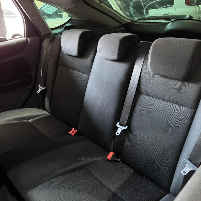 FOCUS 1.6 GL 8V GASOLINA 4P MANUAL - 2013 - NOVO HAMBURGO