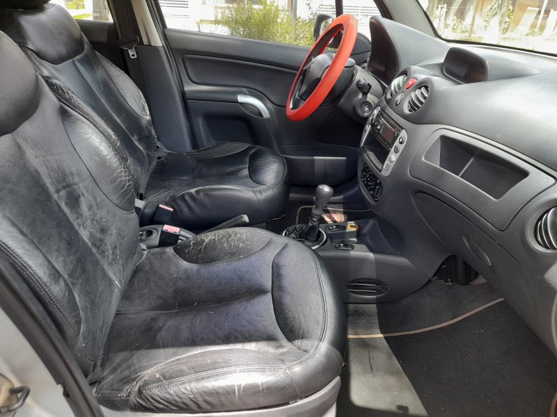 C3 1.4 I GLX 8V FLEX 4P MANUAL - 2011 - FARROUPILHA