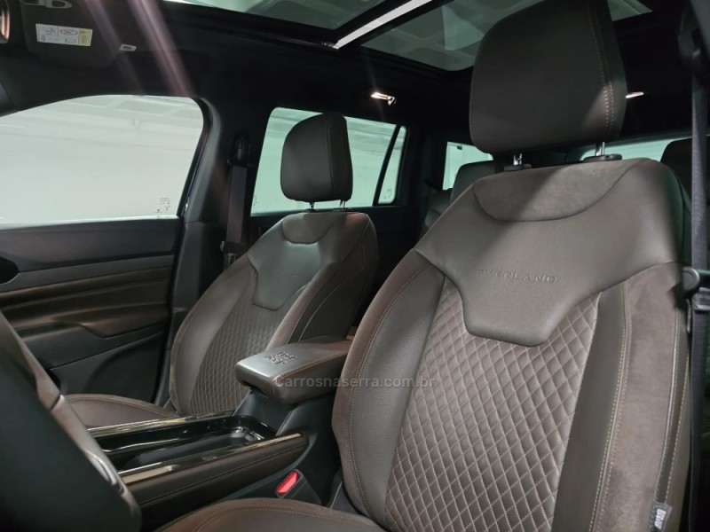 COMMANDER 1.3 OVERLAND T270 16V 4X2 TURBO FLEX 4P AUTOMÁTICO - 2023 - PORTO ALEGRE