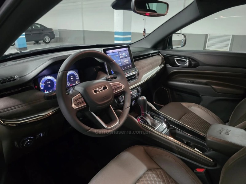 COMMANDER 1.3 OVERLAND T270 16V 4X2 TURBO FLEX 4P AUTOMÁTICO - 2023 - PORTO ALEGRE