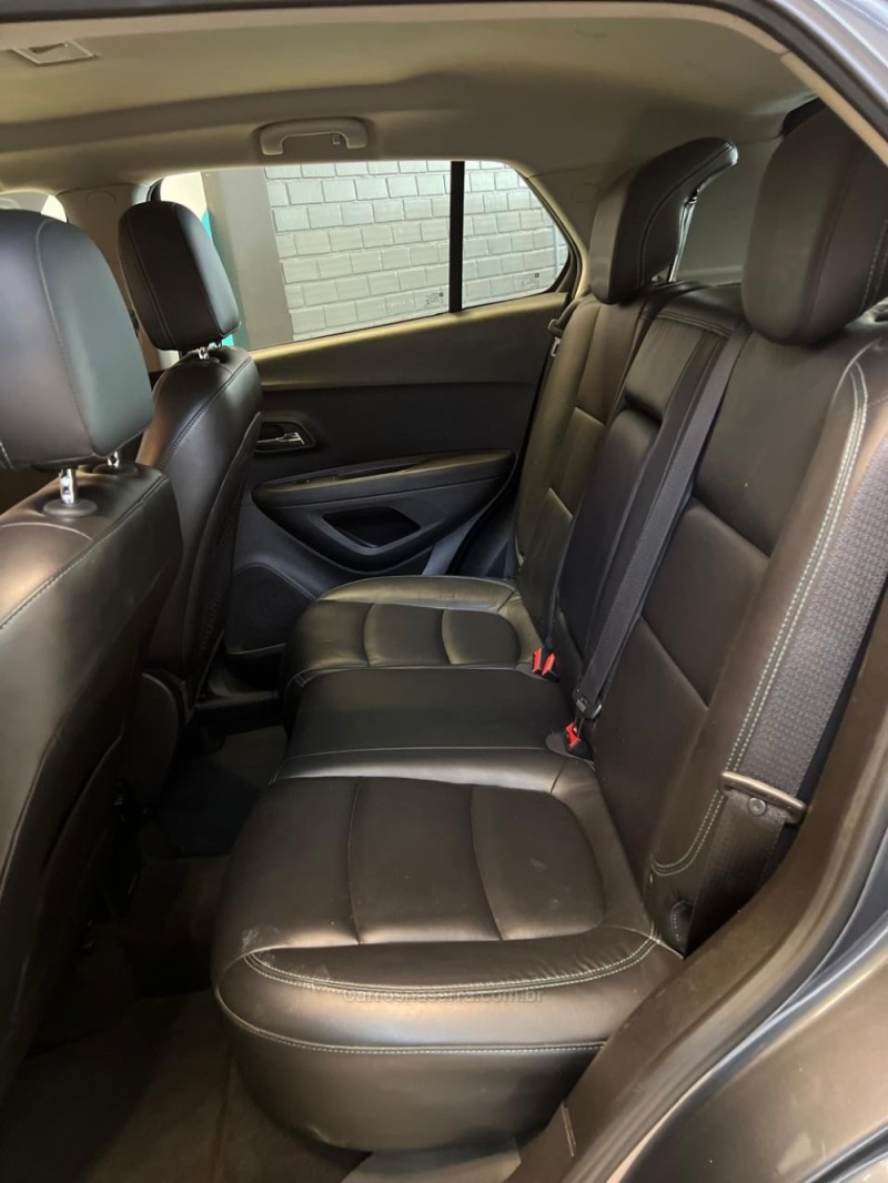 TRACKER 1.8 MPFI LTZ 4X2 16V FLEX 4P AUTOMÁTICO - 2014 - NOVO HAMBURGO