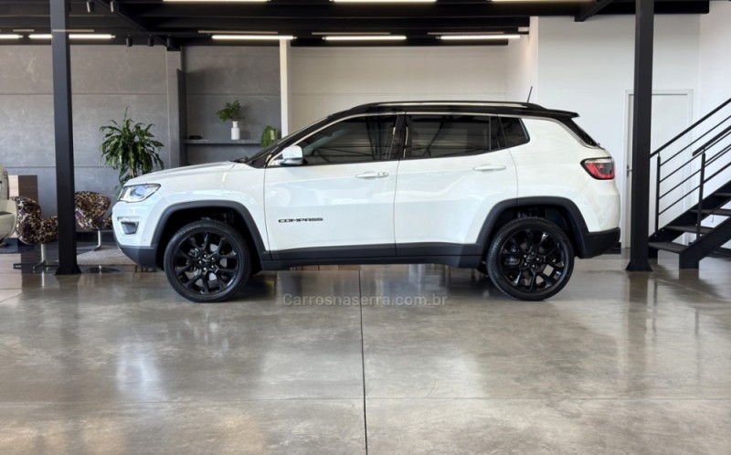 COMPASS 2.0 16V DIESEL LIMITED 4X4 AUTOMÁTICO - 2021 - BENTO GONçALVES