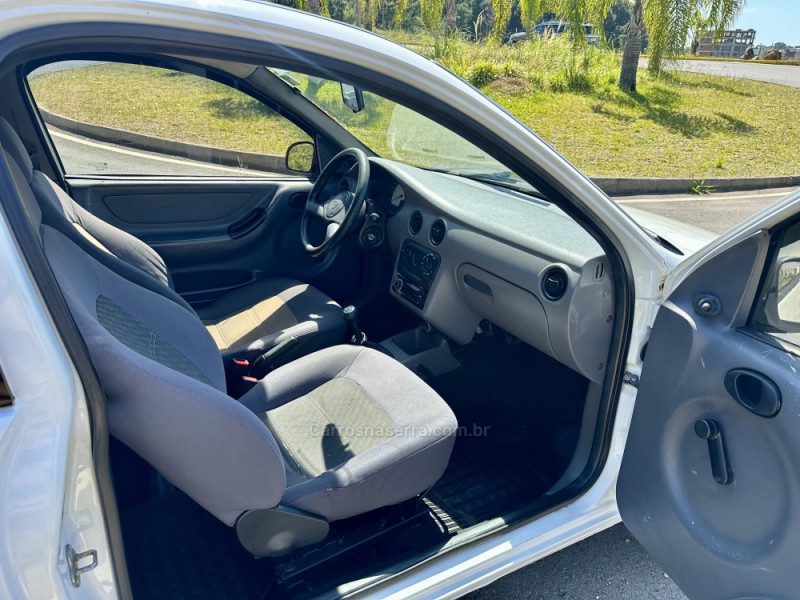 CELTA 1.0 MPFI 8V GASOLINA 2P MANUAL - 2001 - CAXIAS DO SUL