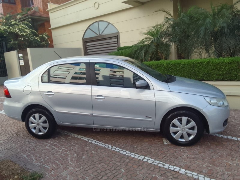 VOYAGE 1.0 MI TRENDLINE 8V FLEX 4P MANUAL - 2010 - BENTO GONçALVES