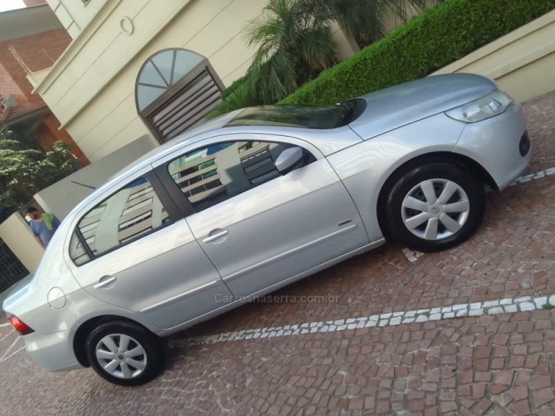 VOYAGE 1.0 MI TRENDLINE 8V FLEX 4P MANUAL - 2010 - BENTO GONçALVES