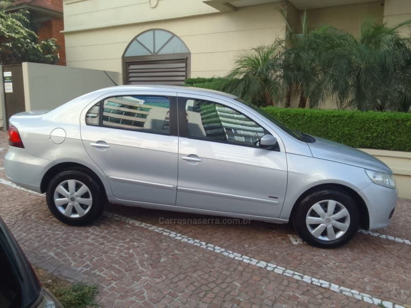 VOYAGE 1.0 MI TRENDLINE 8V FLEX 4P MANUAL - 2010 - BENTO GONçALVES