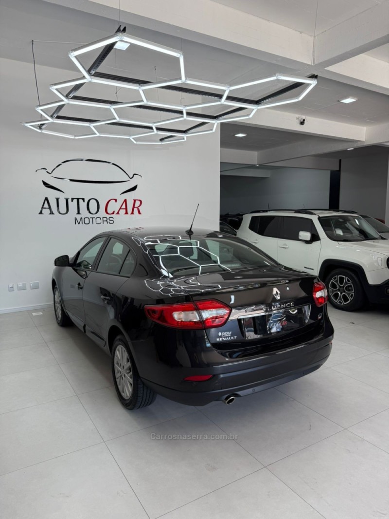 FLUENCE 2.0 DYNAMIQUE 16V FLEX 4P AUTOMÁTICO - 2018 - FELIZ