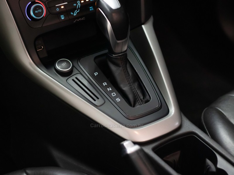 FOCUS 2.0 SE PLUS 16V FLEX 4P AUTOMÁTICO - 2016 - CAXIAS DO SUL