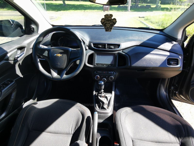 ONIX 1.4 MPFI LTZ 8V FLEX 4P MANUAL - 2015 - SãO SEBASTIãO DO CAí