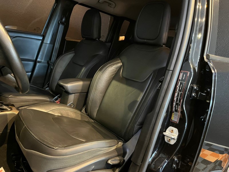 RENEGADE 2.0 16V TURBO DIESEL LONGITUDE 4P 4X4 AUTOMÁTICO - 2018 - ANTôNIO PRADO