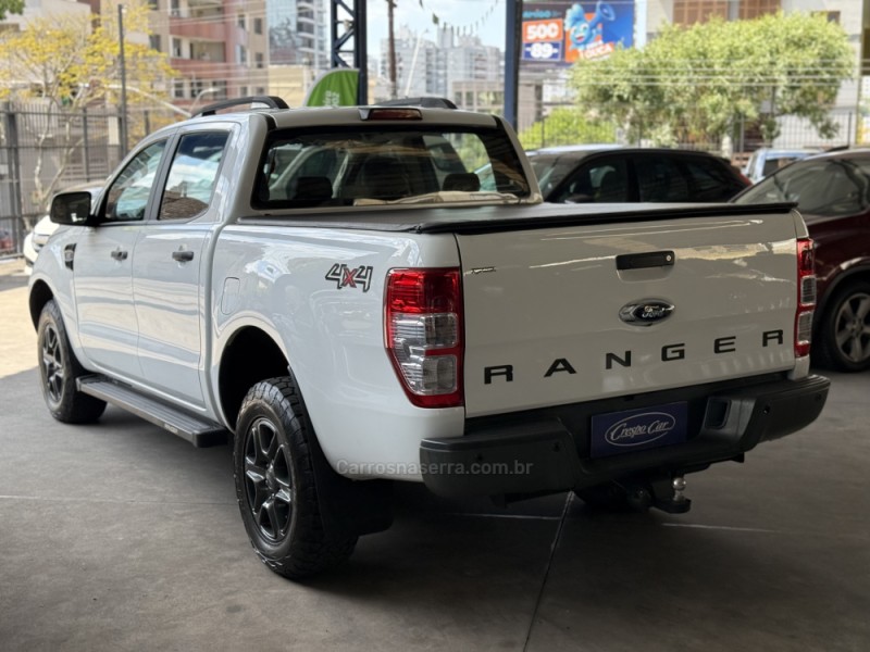 RANGER 2.2 XLS 4X4 CD 16V DIESEL 4P AUTOMÁTICO - 2018 - CAXIAS DO SUL