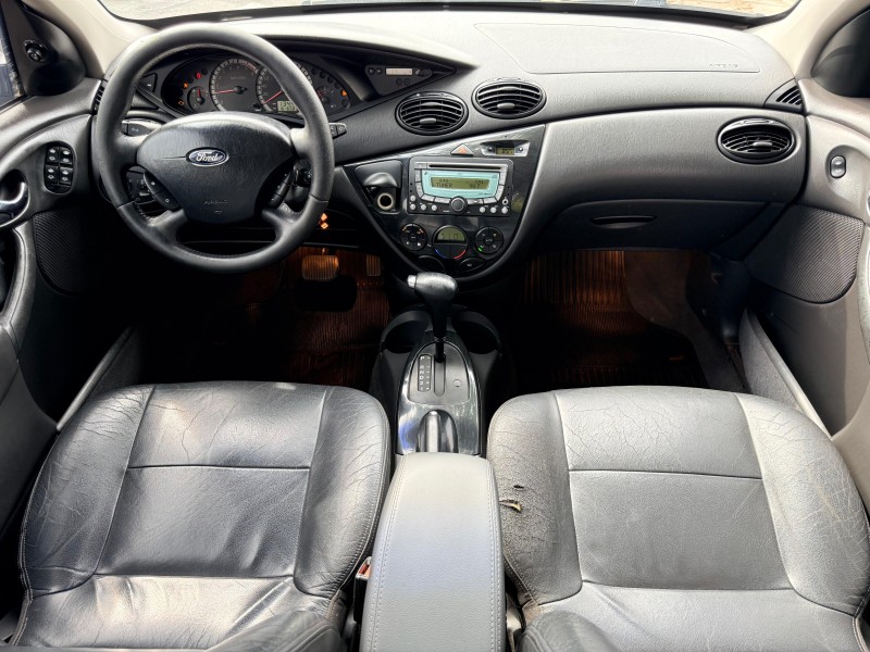 FOCUS 2.0 GHIA 16V GASOLINA 4P AUTOMÁTICO - 2006 - TRêS COROAS