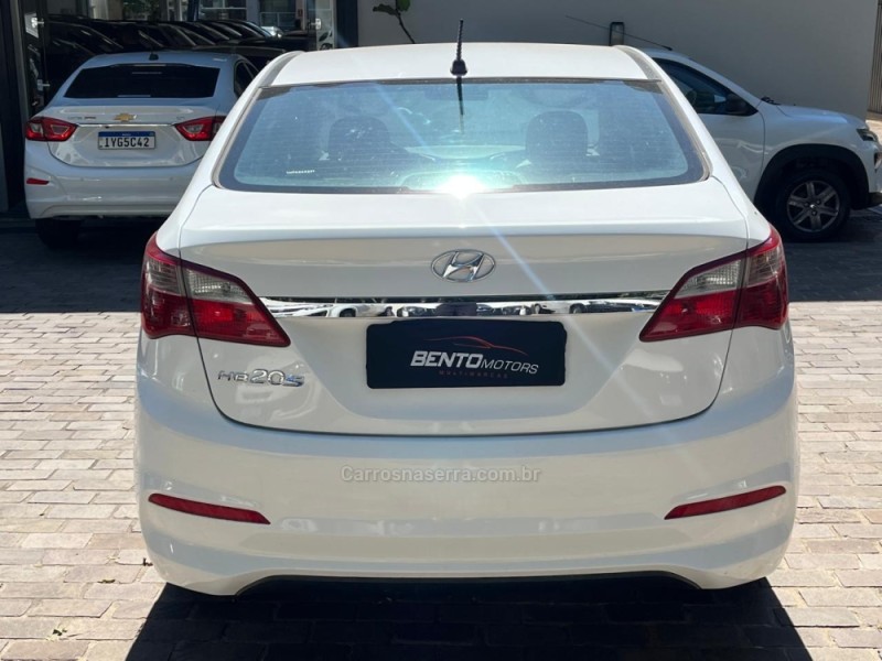 HB20S 1.0 COMFORT 12V FLEX 4P MANUAL - 2017 - BENTO GONçALVES