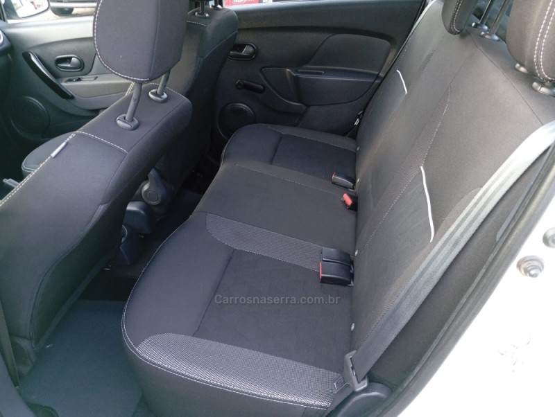 SANDERO 1.0 EXPRESSION 16V FLEX 4P MANUAL - 2021 - PICADA CAFé