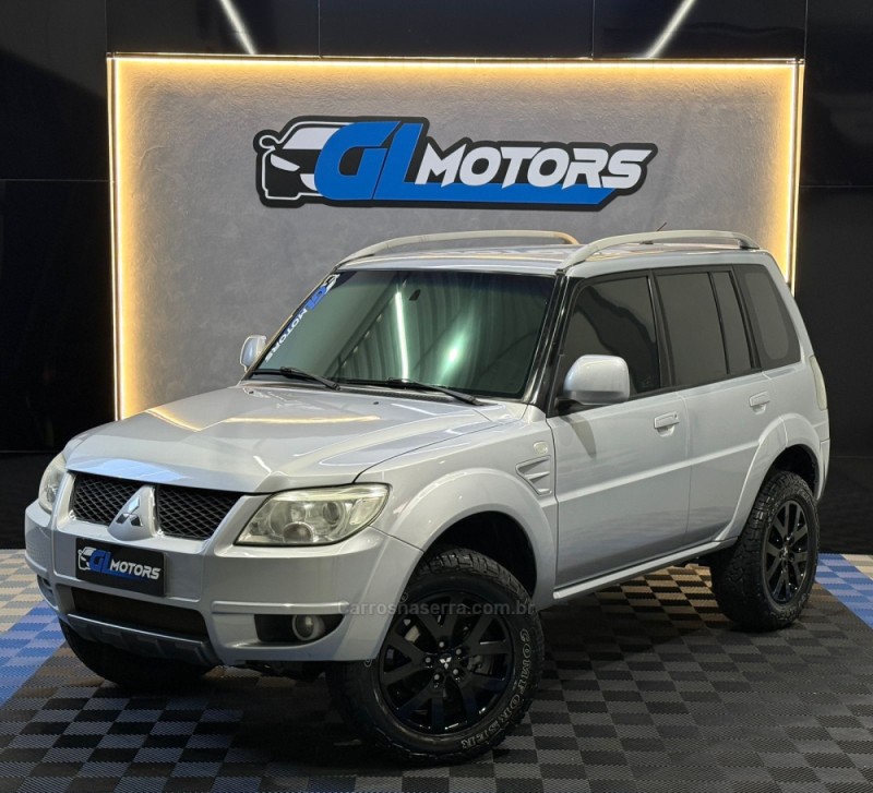 PAJERO TR4 2.0 4X4 16V 131CV GASOLINA 4P AUTOMÁTICO - 2011 - NOVO HAMBURGO