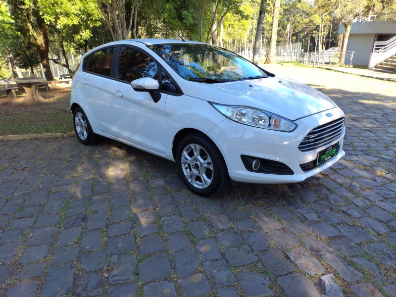 FIESTA 1.6 SE HATCH 16V FLEX 4P MANUAL - 2015 - CAXIAS DO SUL