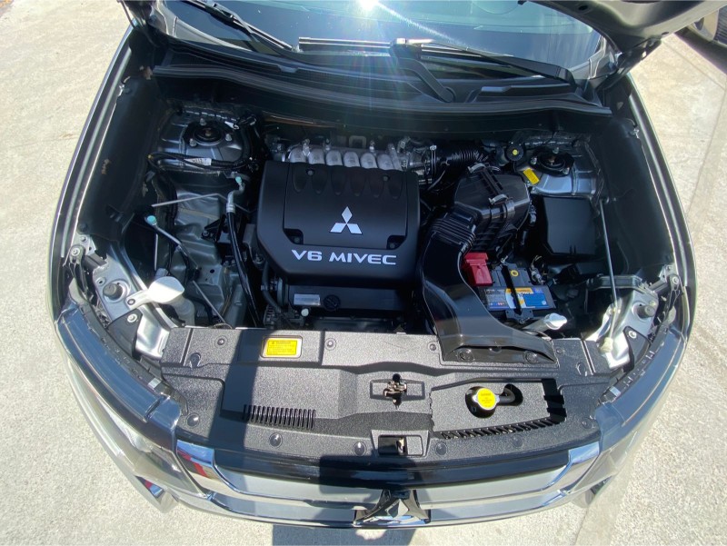 OUTLANDER 3.0 GT 4X4 V6 24V GASOLINA 4P AUTOMÁTICO - 2016 - CAXIAS DO SUL