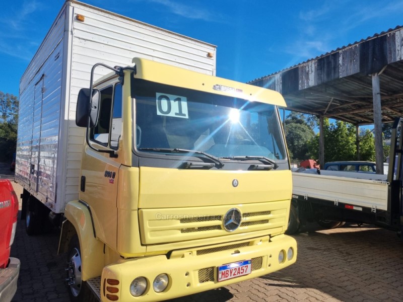 914  - 2001 - PORTãO