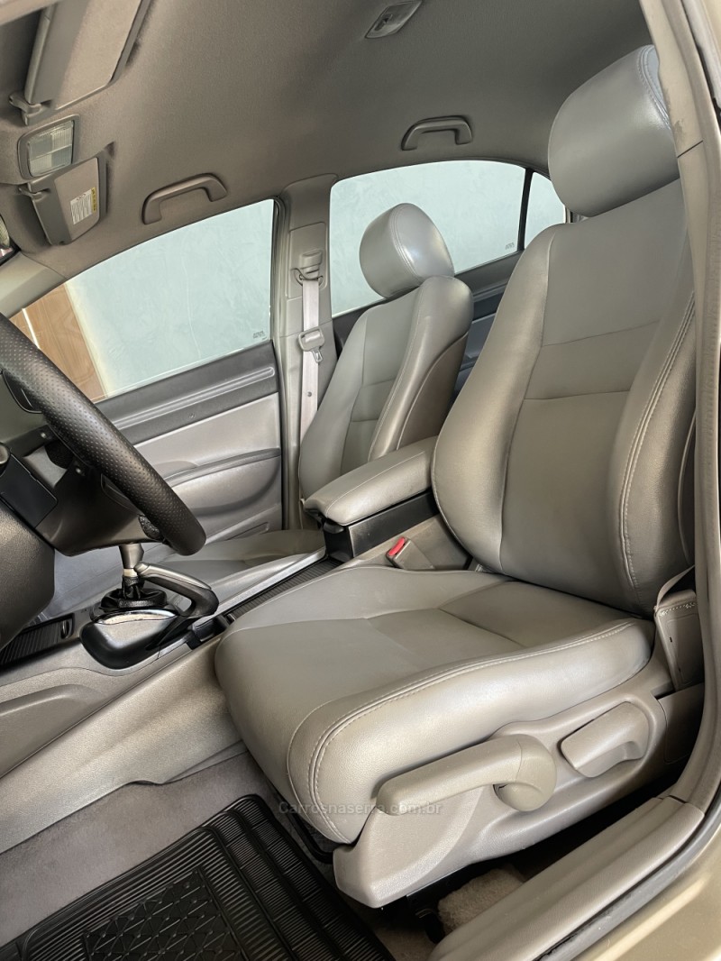 CIVIC 1.8 LXS 16V FLEX 4P MANUAL - 2007 - PAROBé