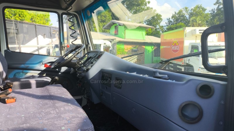 2726  - 2009 - PORTãO