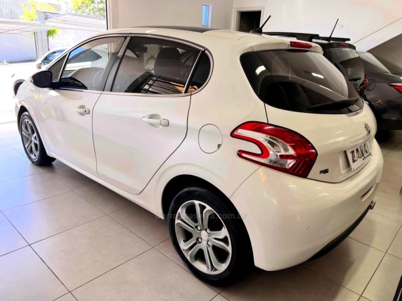 208 1.6 GRIFFE 16V FLEX 4P AUTOMÁTICO - 2015 - CARLOS BARBOSA