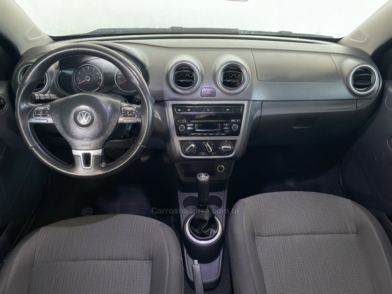 VOYAGE 1.6 MI TREND 8V FLEX 4P MANUAL - 2013 - PAROBé