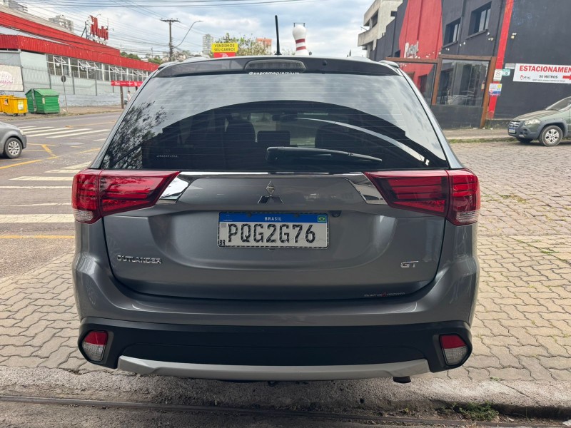 OUTLANDER 3.0 GT 4X4 V6 24V GASOLINA 4P AUTOMÁTICO - 2016 - CAXIAS DO SUL