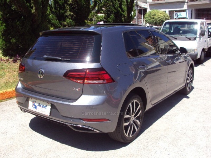 GOLF 1.0 TSI COMFORTLINE 12V TOTAL FLEX 4P MANUAL - 2018 - CAXIAS DO SUL