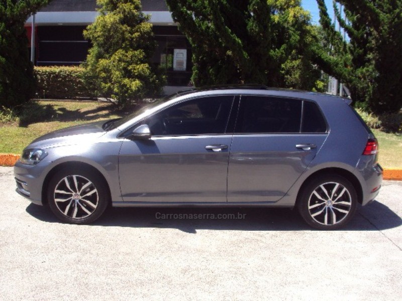 GOLF 1.0 TSI COMFORTLINE 12V TOTAL FLEX 4P MANUAL - 2018 - CAXIAS DO SUL