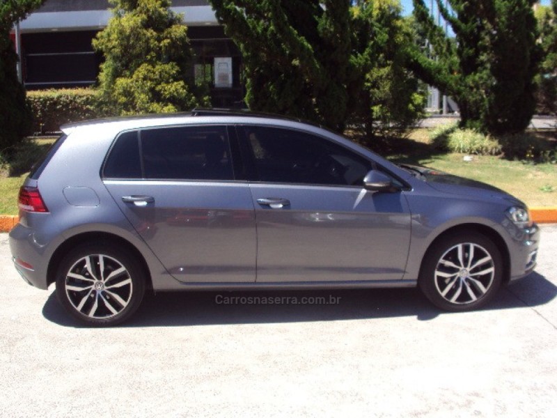 GOLF 1.0 TSI COMFORTLINE 12V TOTAL FLEX 4P MANUAL - 2018 - CAXIAS DO SUL