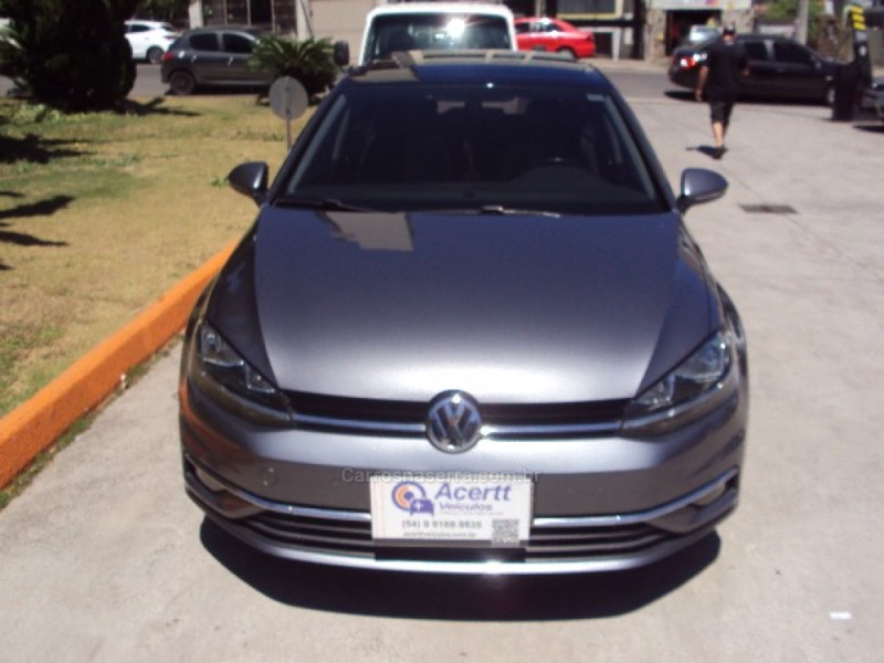 GOLF 1.0 TSI COMFORTLINE 12V TOTAL FLEX 4P MANUAL - 2018 - CAXIAS DO SUL
