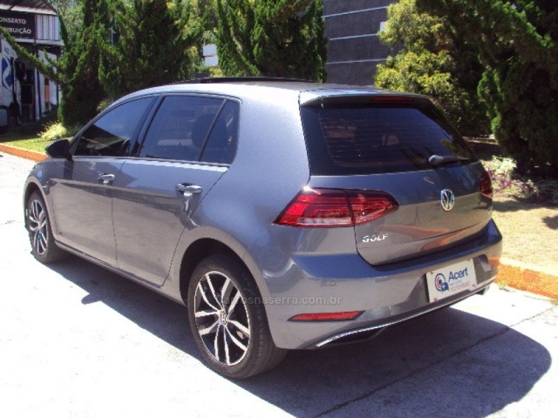GOLF 1.0 TSI COMFORTLINE 12V TOTAL FLEX 4P MANUAL - 2018 - CAXIAS DO SUL