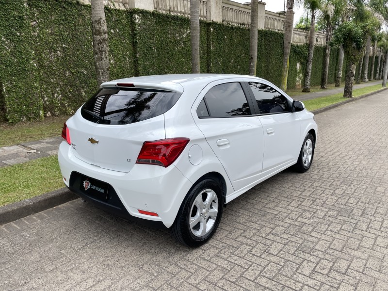 ONIX 1.4 MPFI LT 8V FLEX 4P MANUAL - 2019 - CAXIAS DO SUL