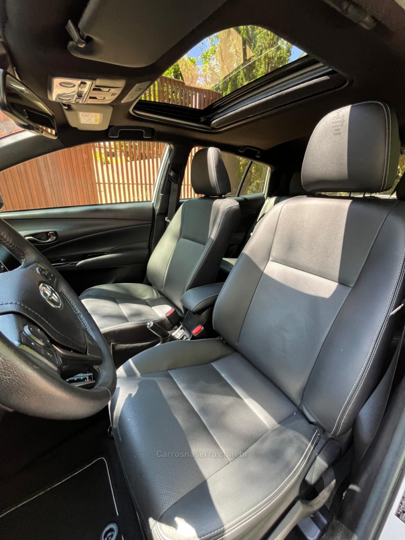 YARIS 1.5 XLS FLEX 4P AUTOMÁTICO - 2023 - ERECHIM