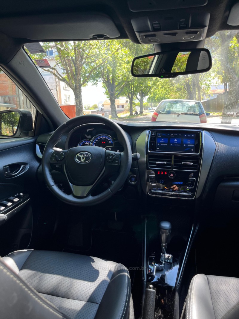 YARIS 1.5 XLS FLEX 4P AUTOMÁTICO - 2023 - ERECHIM