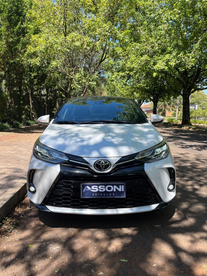 yaris 1.5 xls flex 4p automatico 2023 erechim
