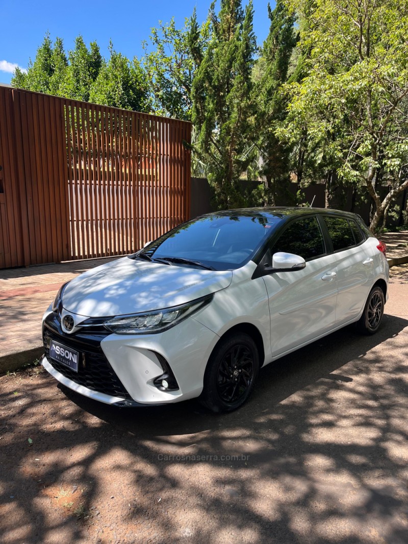 YARIS 1.5 XLS FLEX 4P AUTOMÁTICO - 2023 - ERECHIM