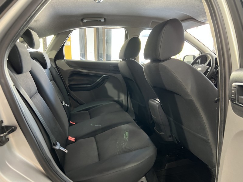 FOCUS 2.0 GLX 16V GASOLINA 4P MANUAL - 2013 - CAXIAS DO SUL