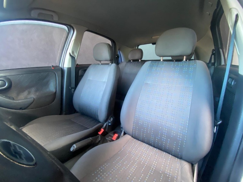 CORSA 1.4 MPFI MAXX 8V FLEX 4P MANUAL - 2011 - CAXIAS DO SUL