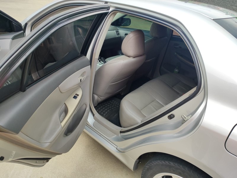 COROLLA 1.8 GLI 16V FLEX 4P AUTOMÁTICO - 2010 - FARROUPILHA