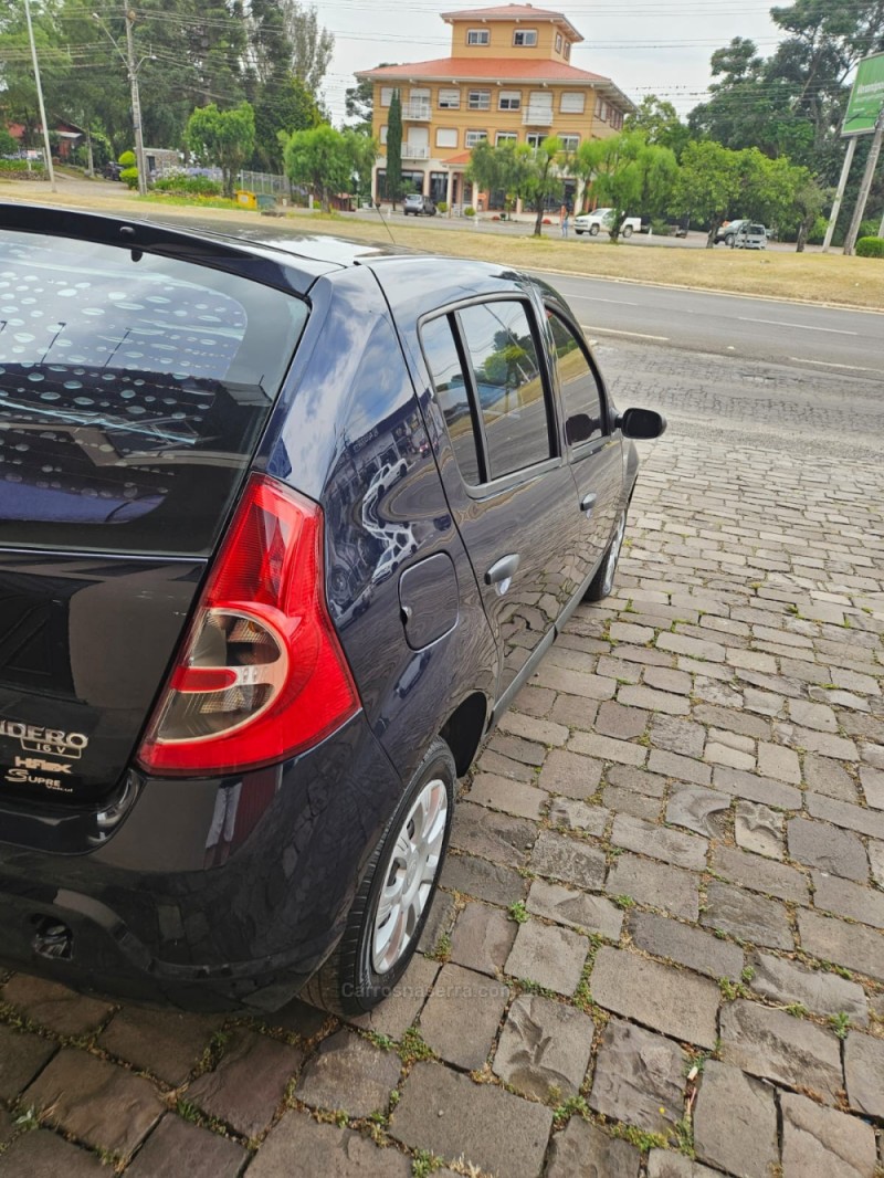 SANDERO 1.0 AUTHENTIQUE 16V FLEX 4P MANUAL - 2009 - VERANóPOLIS