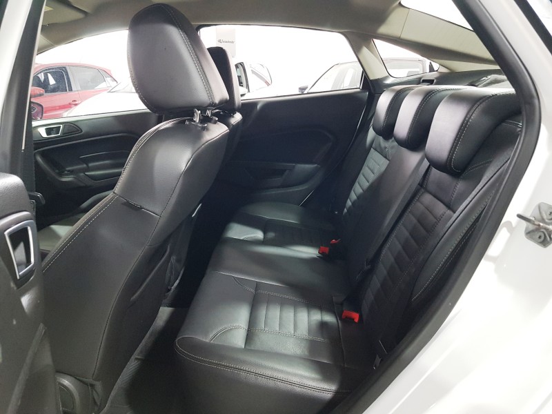 FIESTA 1.6 TITANIUM SEDAN 16V FLEX 4P AUTO - 2015 - CAXIAS DO SUL